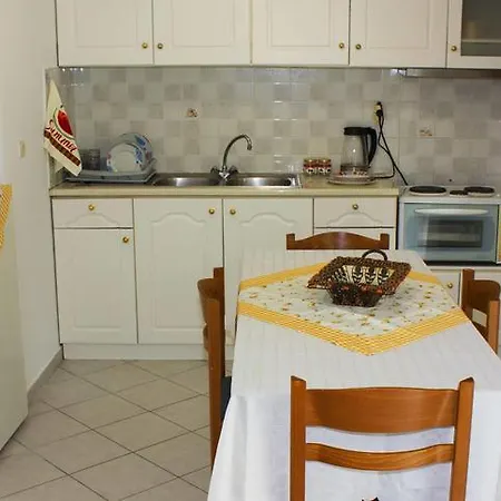 Mersina Apartmán Keri